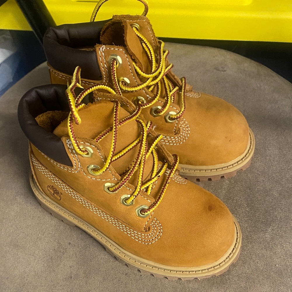 Timberland Kids Boots in Tan and Brown